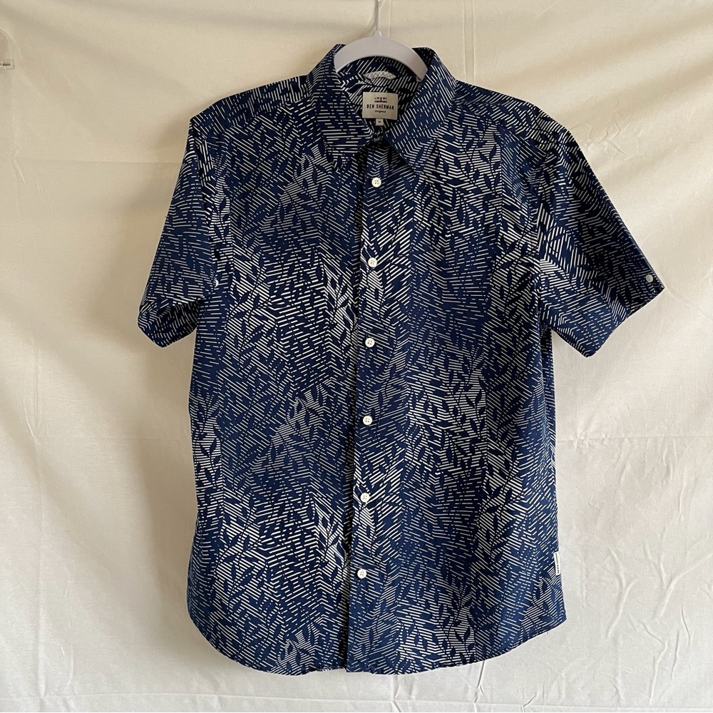 Ben Sherman Blue Leaf Pattern Button Up Short Sleeve Shirt Size Medium